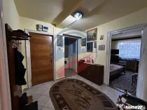 Apartament 3 camere decomandat, 2 balcoane, aproape de Școala Nr. 22