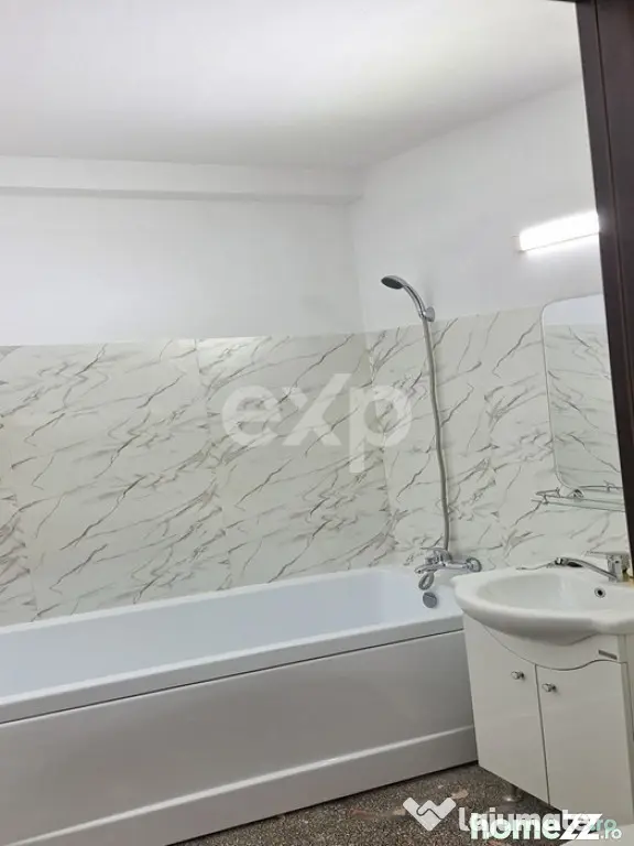 De vânzare apartament 2 camere, - Constanța - centru - B-d