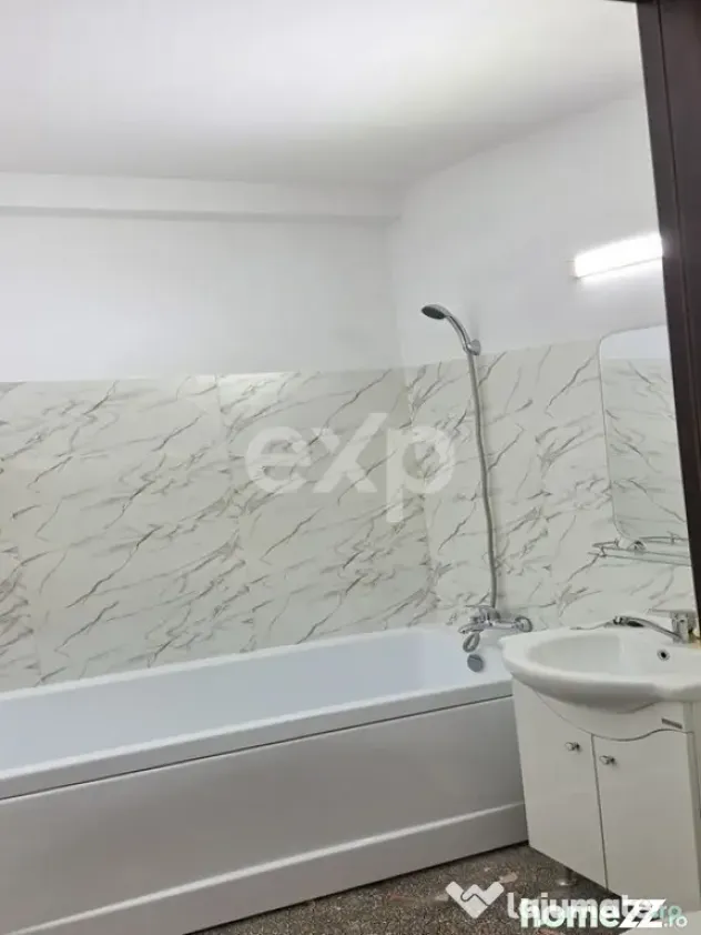 De vânzare apartament 2 camere, - Constanța - centru - B-d