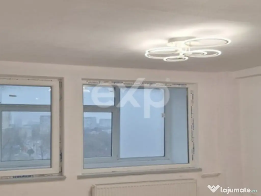 De vânzare apartament 2 camere, - Constanța - centru - B-d