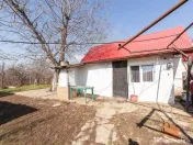 Casa parter + 3.055 mp teren in Costesti 