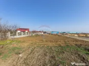 Teren intravilan curti constructii- zona in plina dezvolt... 