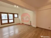 Spatii Comerciale de inchiriat - Intersectie Delfinariu 