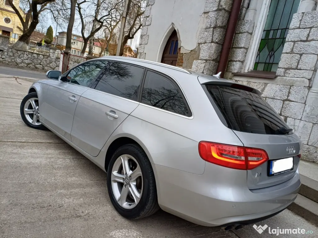 Audi a4 b8.5-2014 full piele-bi xenon-Navi -automat