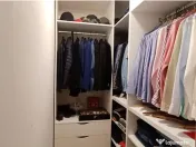 Apartament 4 camere cu curte proprie,la casa 