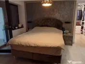 Apartament 4 camere cu curte proprie,la casa 