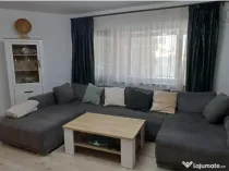 Apartament 4 camere cu curte proprie,la casa