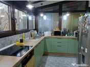 Apartament 4 camere cu curte proprie,la casa 