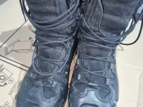 Vând bocanci Salomon