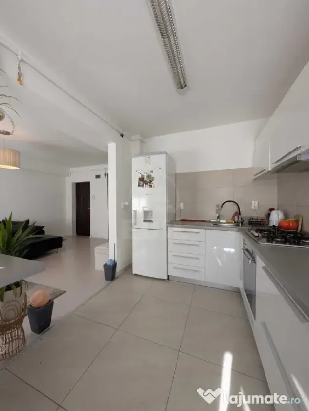 CPMISION 0 Apartament 2 camere semidecomandat zona Stejarului
