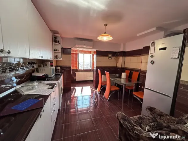 Apartament 3 camere Central, Mobilat Utilat, Renovat in tota