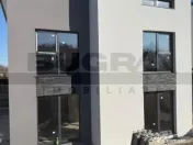 Casa cuplata, 115 mp, teren 495 mp, garaj, Dezmir 