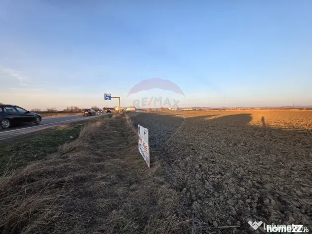 Teren intravilan, 30000 mp, zona Hanul din Ardeal