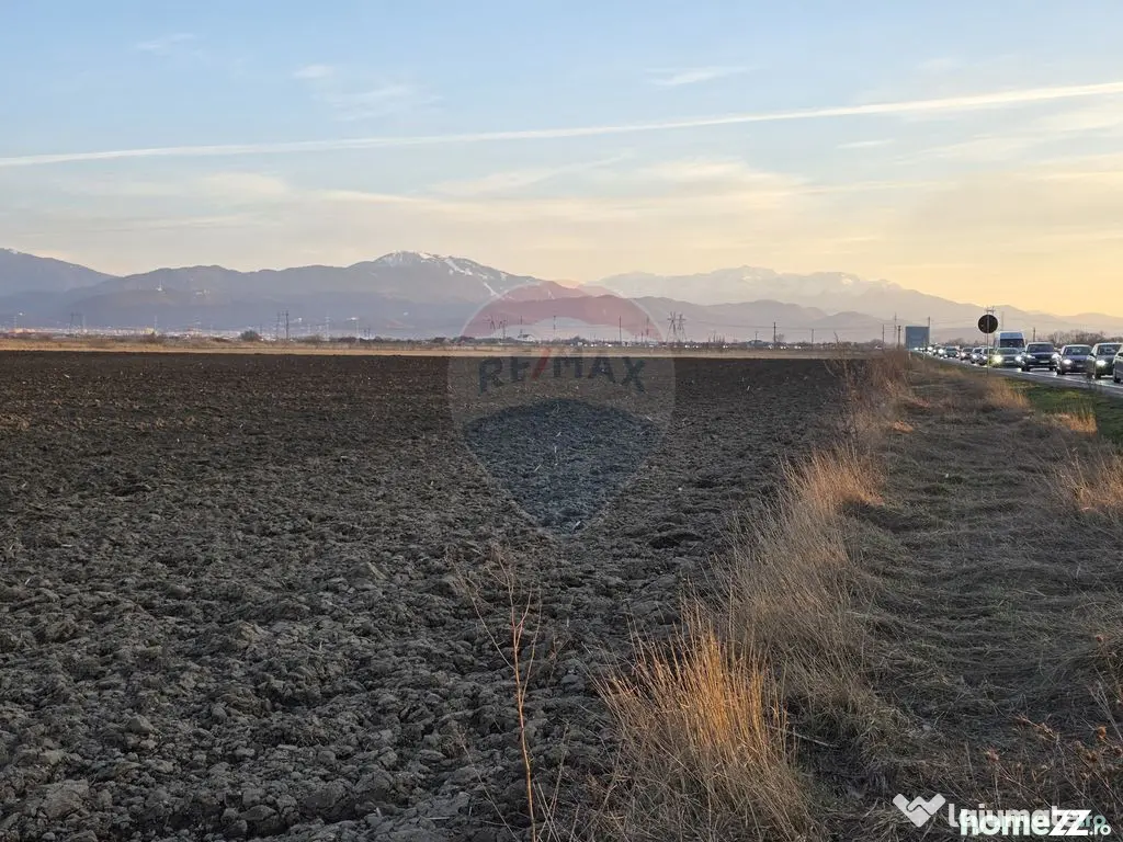 Teren intravilan, 30000 mp, zona Hanul din Ardeal