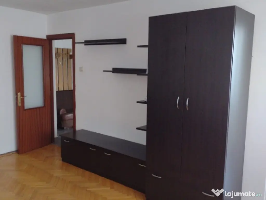 Ap. 2 cam decomandat - Nicolina, cu centrală termică