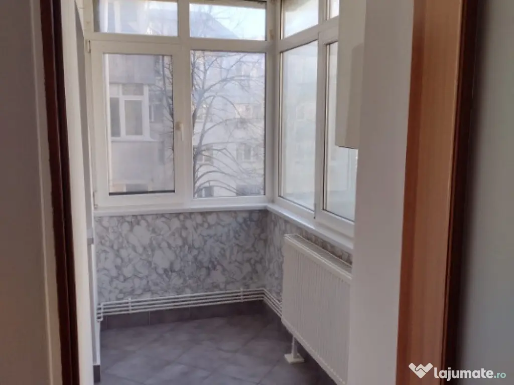 Ap. 2 cam decomandat - Nicolina, cu centrală termică