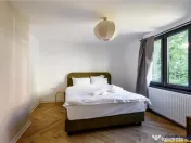 FILM! Vila de poveste, in centrul Brasovului, pe Drumul Ceta 