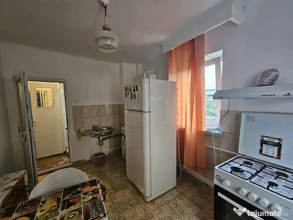 Apartament etaj casa cu teren 430 mp, N. Balcescu, stradal