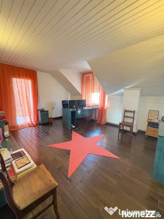 Vilă D+P+M cu piscină și saună, 5 camere, 290 mp, teren - Baia Mare (Maramures)