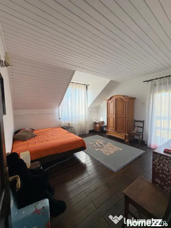 Vilă D+P+M cu piscină și saună, 5 camere, 290 mp, teren - Baia Mare (Maramures)