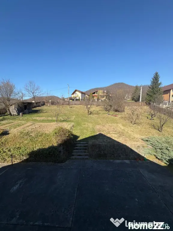 Vilă D+P+M cu piscină și saună, 5 camere, 290 mp, teren - Baia Mare (Maramures)