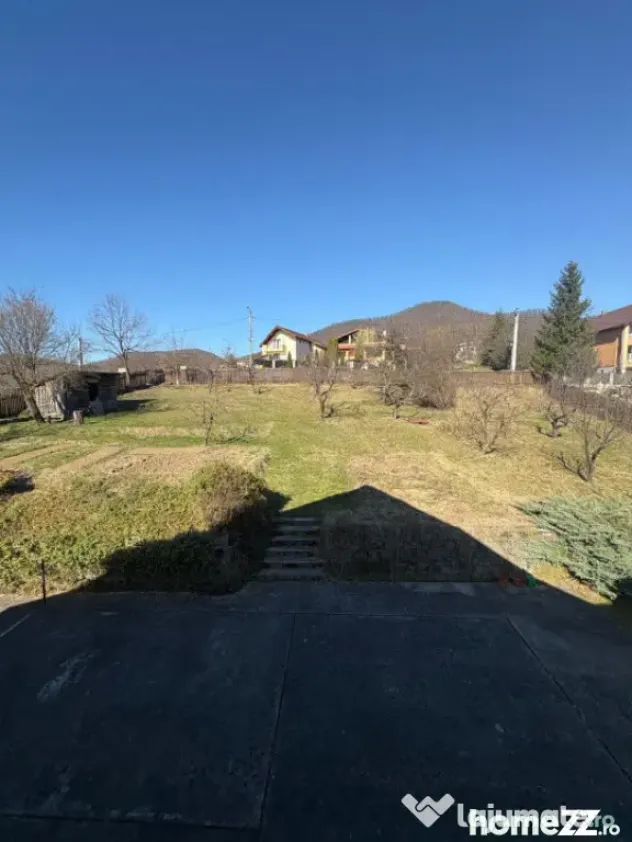Vilă D+P+M cu piscină și saună, 5 camere, 290 mp, teren - Baia Mare (Maramures)