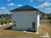 Casa individuala tip P 1 Pod cu 128 mp utili si 500mp de cur 