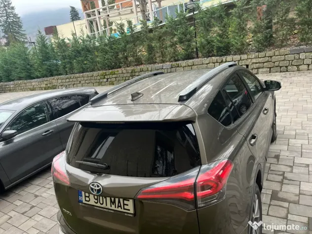 Toyota Rav-4 Hybrid,2017