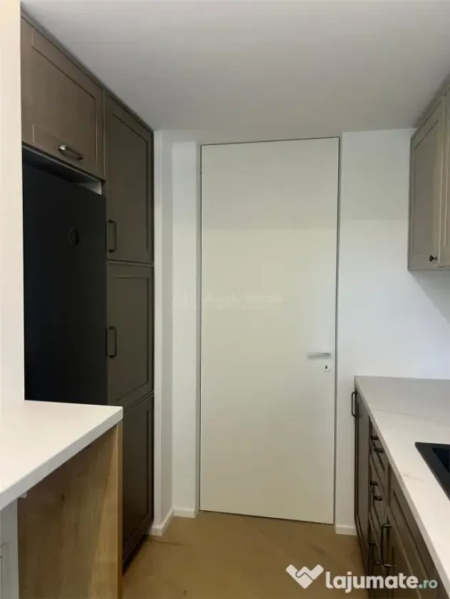 2 Camere, Lux, Cortina Academy, 3 min Metrou Academia Milita