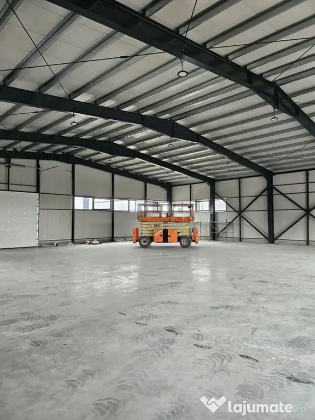 Hala ( 2 bucati ) 585 mp pretabil showrooms Popesti Leordeni