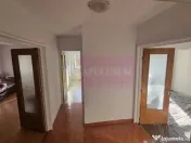 Vanzare apartament de 3 camere bd Unirii, vedere bulevard... 