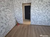 Cameră de cămin cu baie proprie,renovată complet 