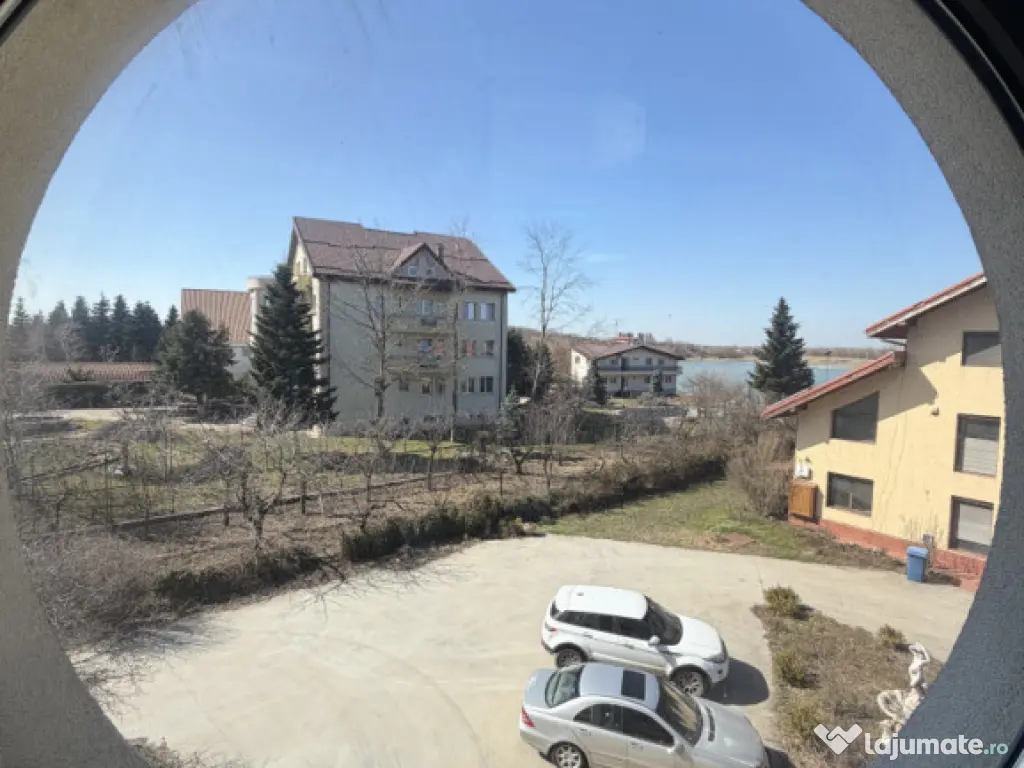 Resedinta excusivista ieșire lac, 582 mp, 550 mp teren, Ros