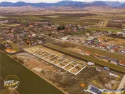 FILM! Terenuri intravilane de 680mp de , cu utilitati, Targu 