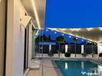 Casă cu piscină, 320 mp, teren 1.120 mp, aproape Mall Ele