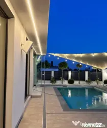 Casă cu piscină, 320 mp, teren 1.120 mp, aproape Mall Ele
