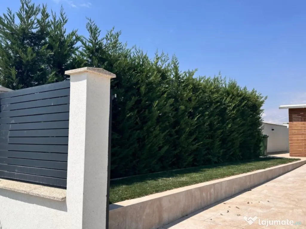 Casă cu piscină, 320 mp, teren 1.120 mp, aproape Mall Ele