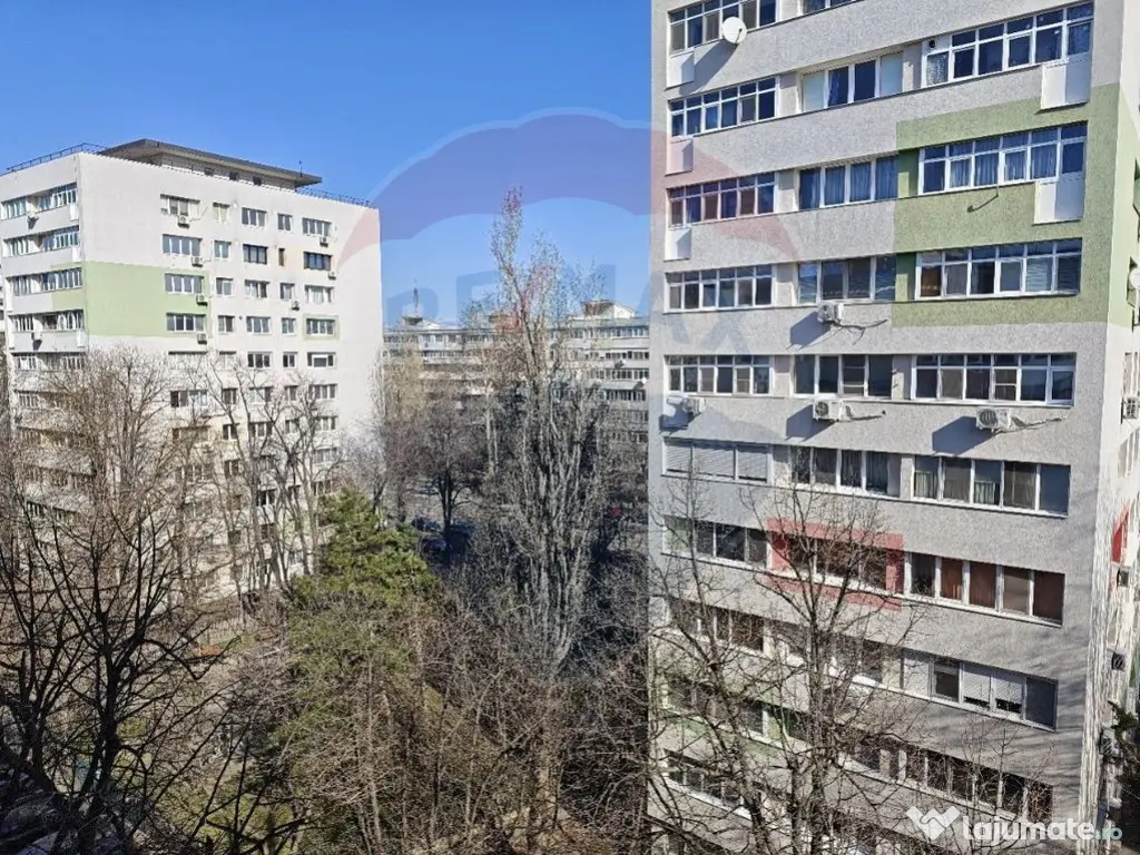 Apartament cu 2 camere nerenovat, de vânzare în zona 1 Mai