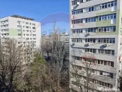 Apartament cu 2 camere nerenovat, de vânzare în zona 1 Mai 
