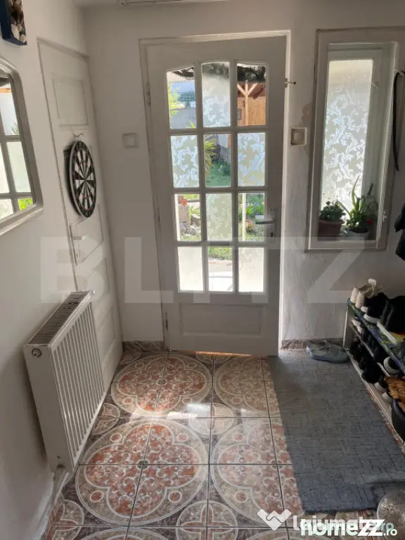 Casa Oradea ultracentrala, cu gard imprejmuire din placi de - Oradea (Bihor)