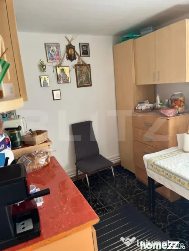 Casa Oradea ultracentrala, cu gard imprejmuire din placi de - Oradea (Bihor)
