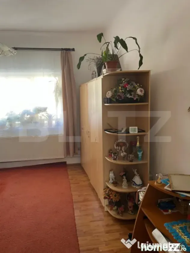 Casa Oradea ultracentrala, cu gard imprejmuire din placi de - Oradea (Bihor)