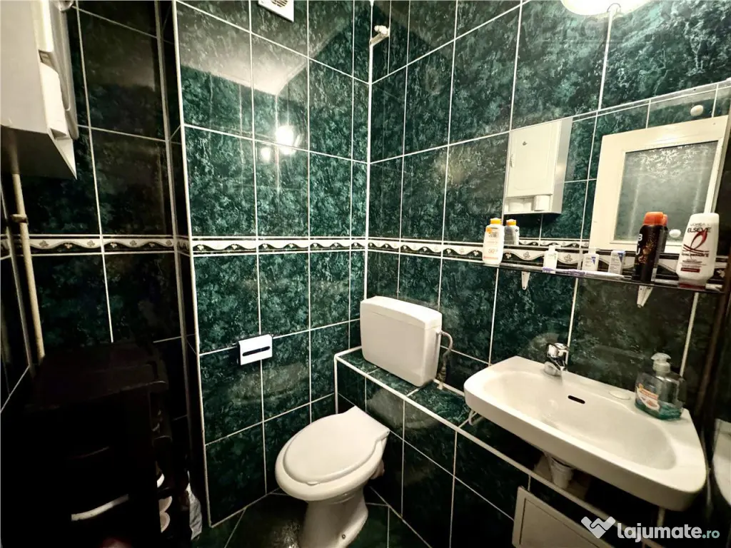 Apartament 3 camere decomandat de | Zona Judetean