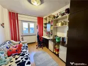 Apartament 3 camere decomandat de | Zona Judetean 