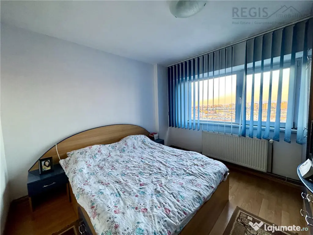 Apartament 3 camere decomandat de | Zona Judetean