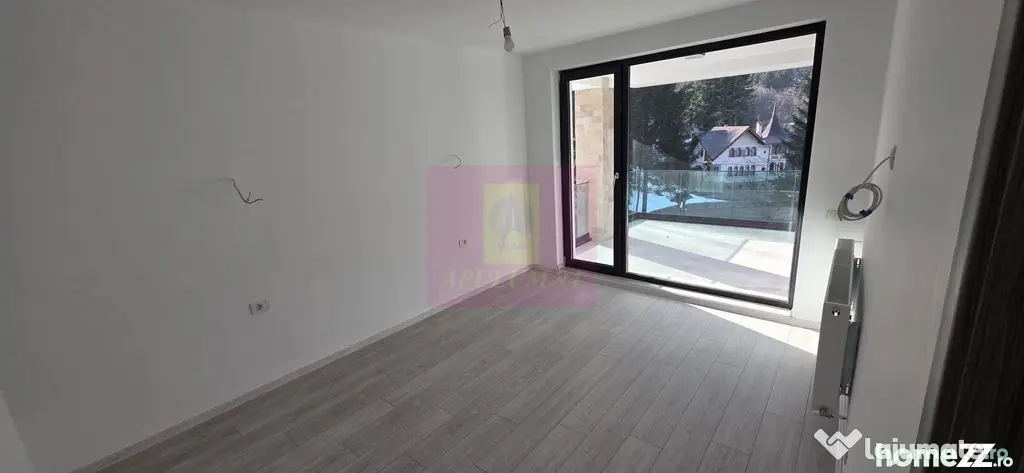 Apartament 3 camere de vânzare la Sinaia - Sinaia (Prahova)