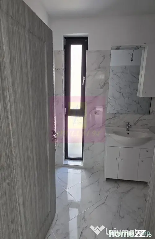 Apartament 3 camere de vânzare la Sinaia - Sinaia (Prahova)
