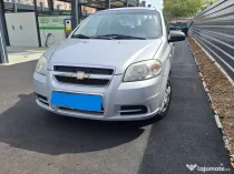 Vand Chevrolet Aveo 2010 + 4 anvelope iarna
