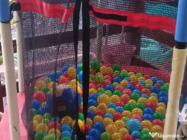 Vând trambulina copii