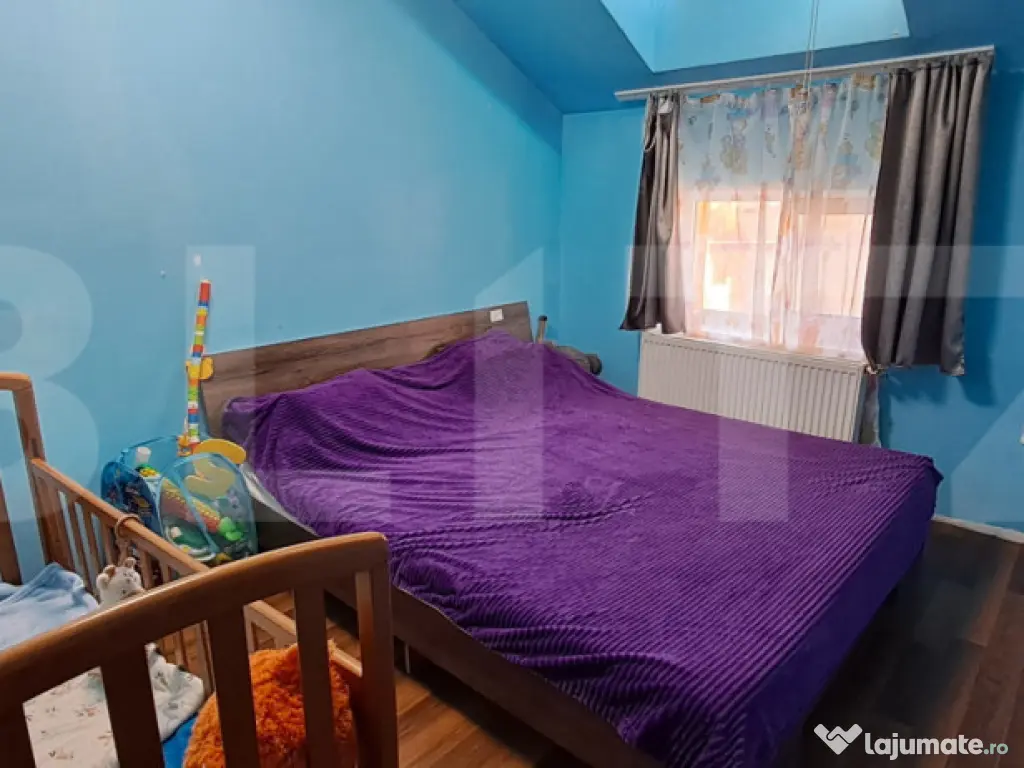 Apartament decomandat, 2 camere, 40 mp, etaj 4, zona Florilo